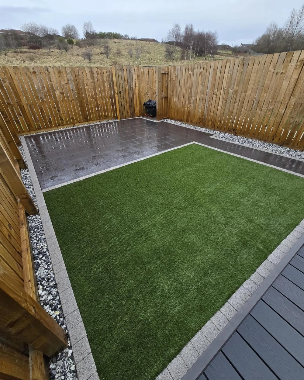 Cỏ nhân tạo lót sân chơi cho bé an toàn và êm ái