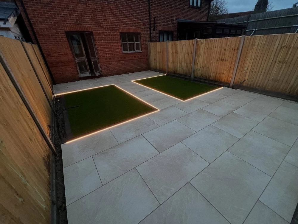 Cỏ nhân tạo trải sân thượng chống nóng hiệu quả