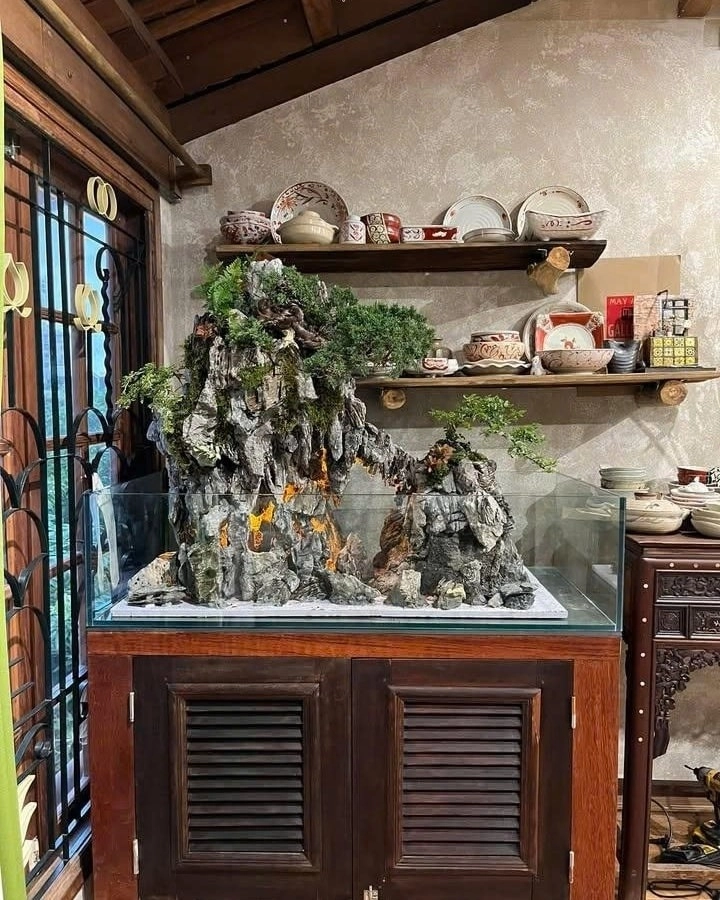 Mẫu hòn non bộ đẹp ngoài trời theo phong cách truyền thống