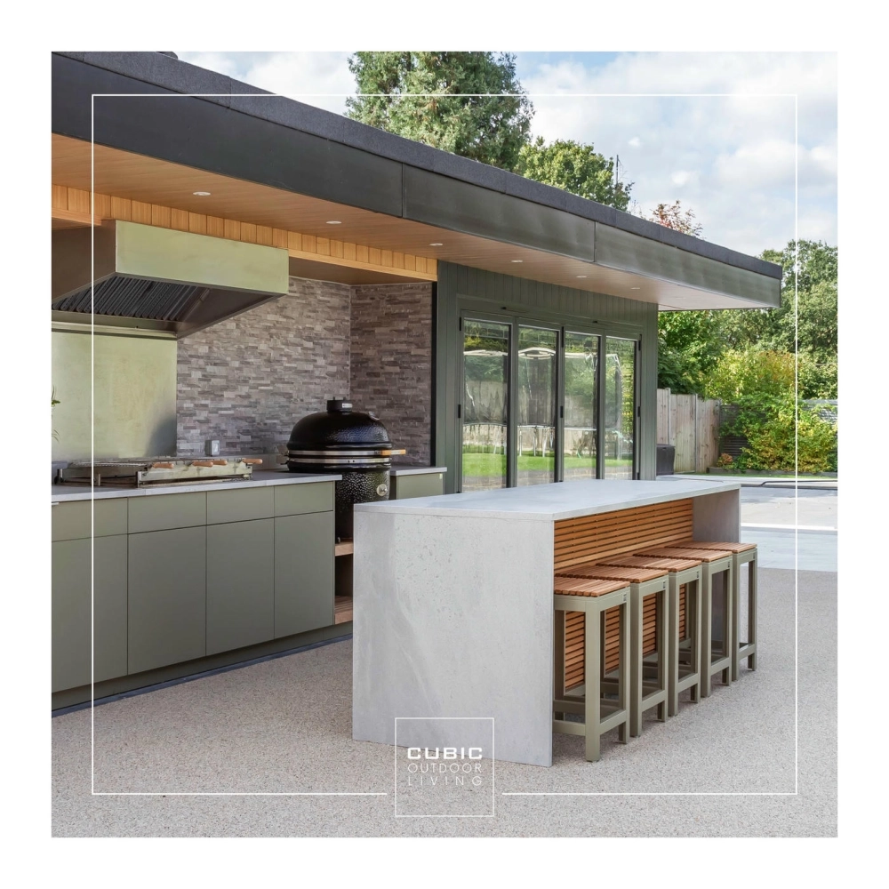 Thiết kế sân vườn có khu BBQ xanh mát và thư giãn