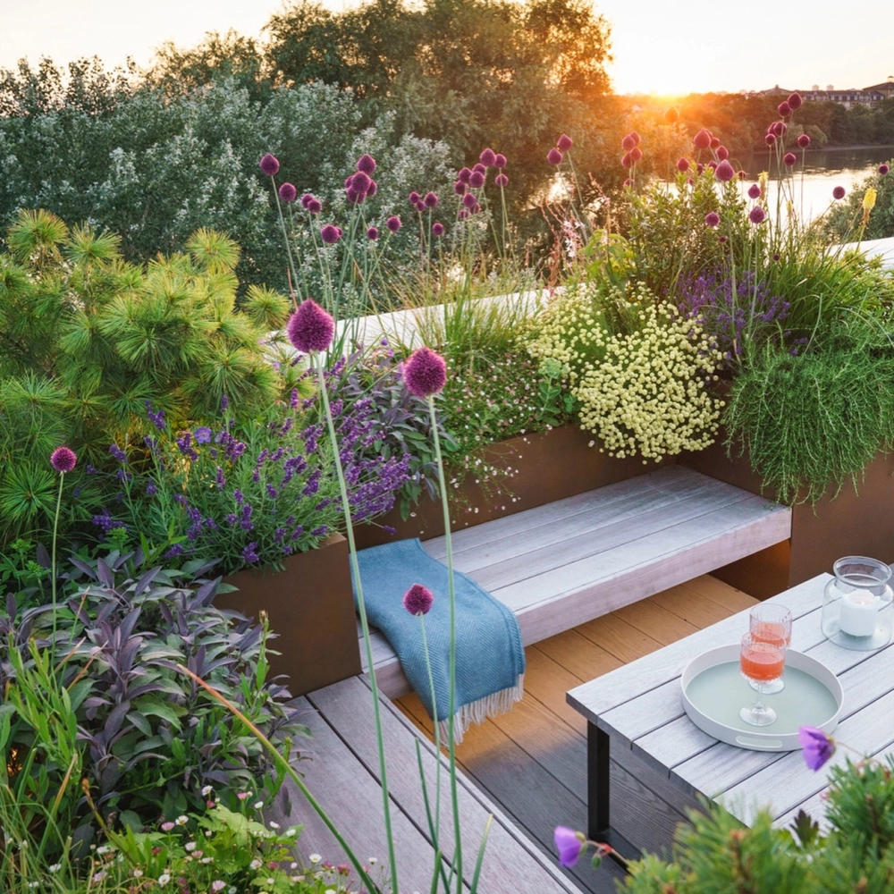 Trang trí sân thượng đẹp lung linh cho biệt thự phố