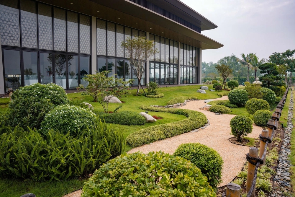 Mẫu thiết kế sân vườn quán cafe thu hút khách hàng