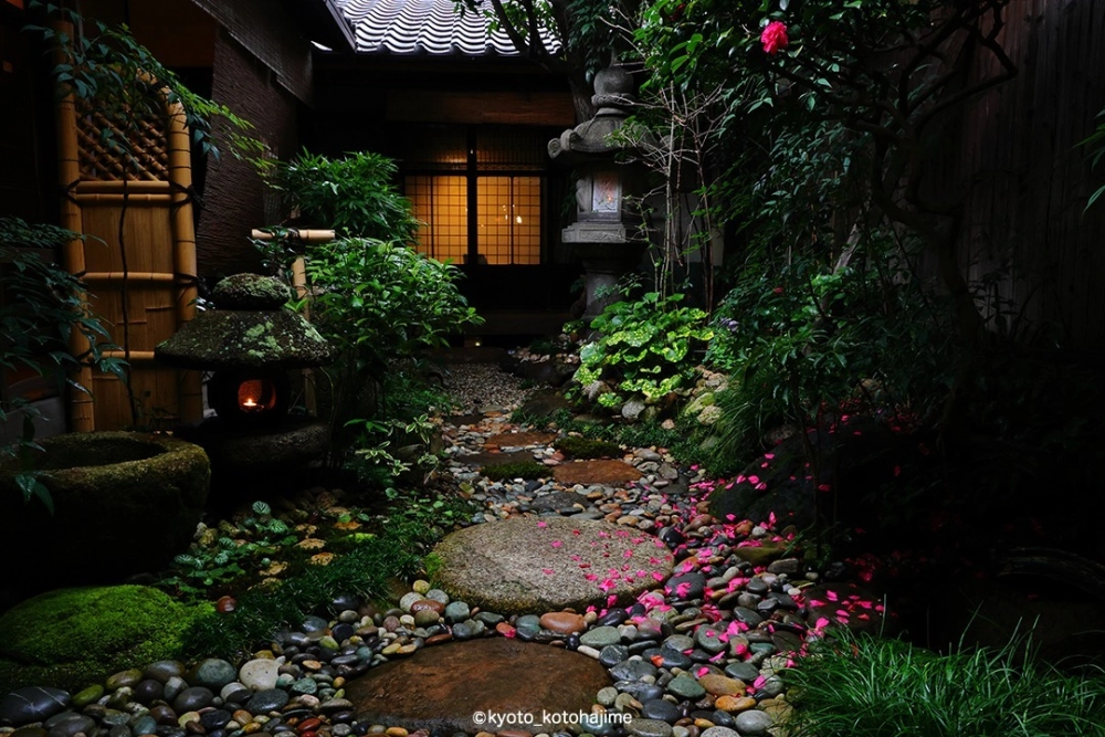 Thiết kế sân vườn nhà phố 5m tối ưu không gian