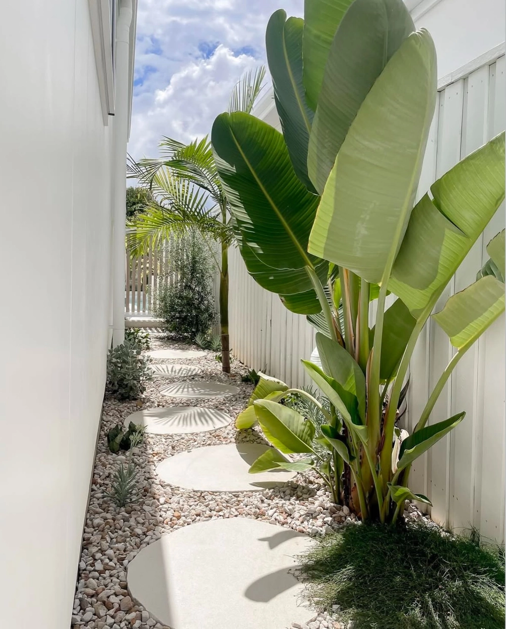 Không gian thiết kế cảnh quan công viên với hồ điều hòa