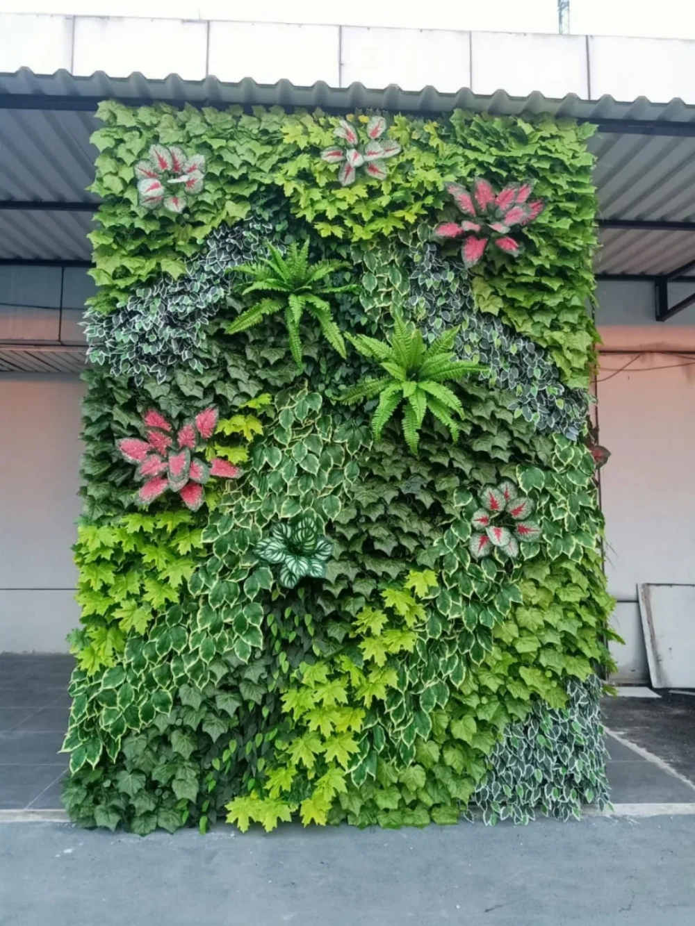 Cách làm vườn đứng bằng chai nhựa tái chế bảo vệ môi trường