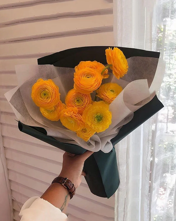 Bó Hoa Mao Lương màu cam nhập khẩu với bông nở đều, cánh dày và sắc cam nổi bật