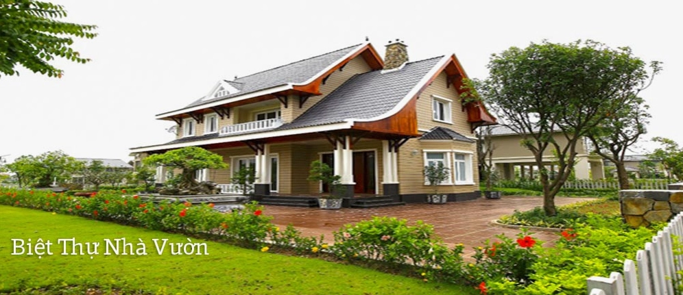 Cảnh quan biệt thự nhà vườn với cây xanh bao quanh không gian sống