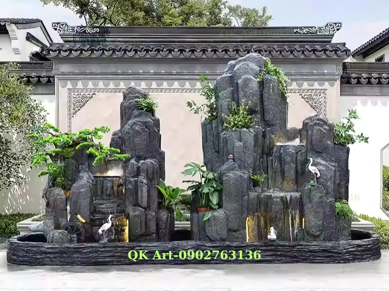 Cây Thừng mực kết hợp tiểu cảnh thác nước nghệ thuật tạo cảm giác mát lành và sống động