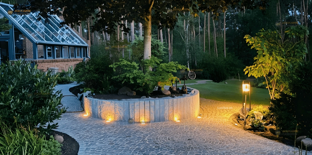 Đèn âm đất 18w dáng tròn cho ánh sáng mạnh dùng trong sân vườn rộng