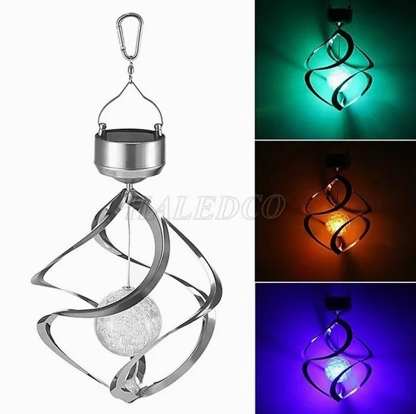 Đèn lốc xoáy treo cây nhiều màu ánh sáng tạo chuyển động thị giác nổi bật