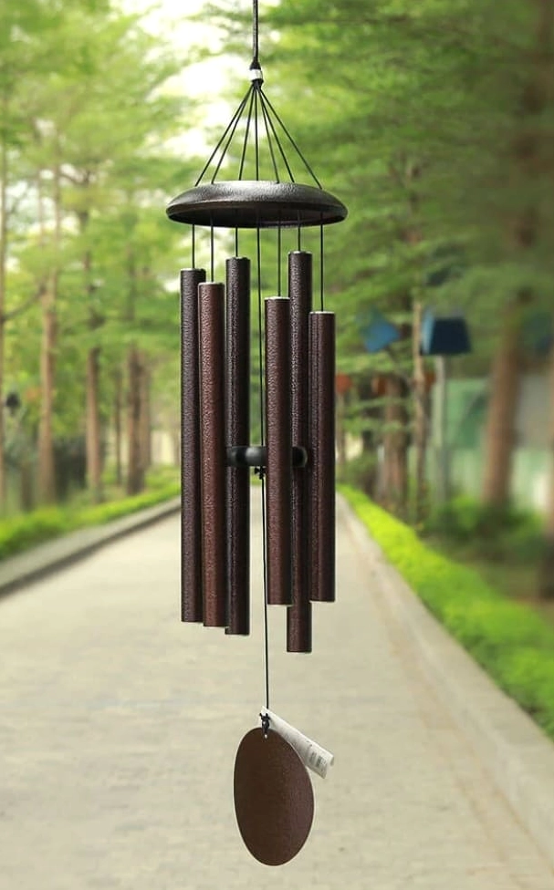 Không gian vật phẩm phong thủy khi về nhà mới với sắc màu ấm áp