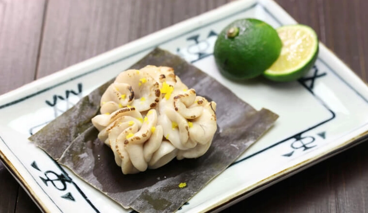 Shirako Mushi trong phong cách ẩm thực mùa đông nhấn mạnh sự trân trọng nguyên liệu hiếm