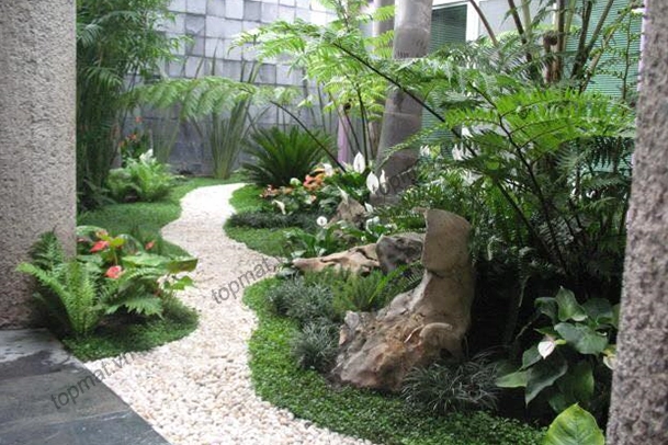 Sỏi sân vườn tạo đường nét mềm mại cho không gian ngoài trời