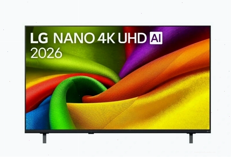 Nakata thực hiện cú sút xa trong màu áo Parma